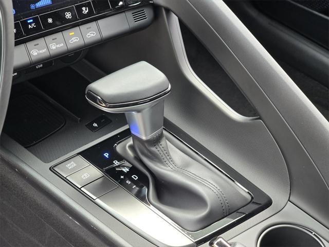 new 2025 Hyundai Elantra car, priced at $25,565