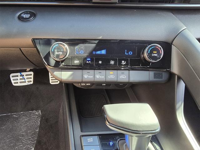 new 2025 Hyundai Elantra car, priced at $25,010