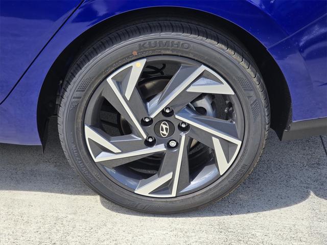 new 2025 Hyundai Elantra car, priced at $25,010