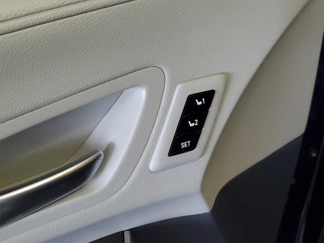 used 2023 Toyota Sienna car, priced at $47,990