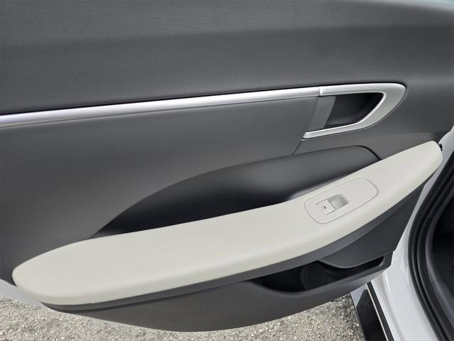 new 2025 Hyundai Sonata car, priced at $30,415