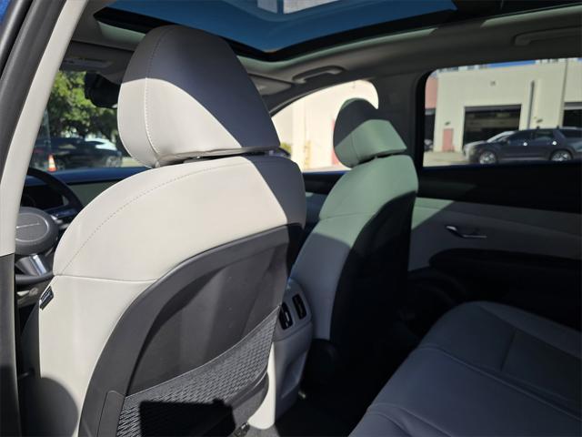 new 2025 Hyundai TUCSON Hybrid car, priced at $38,510