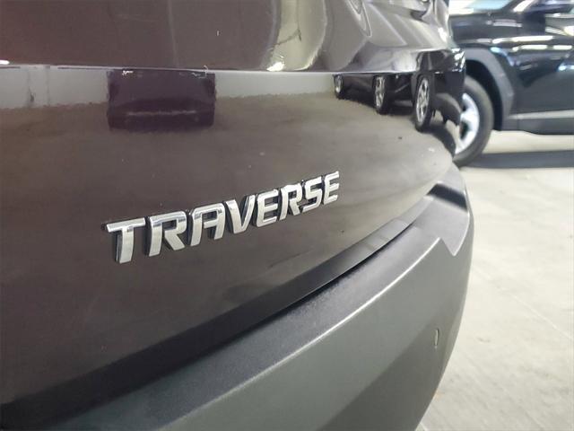 used 2022 Chevrolet Traverse car, priced at $26,490