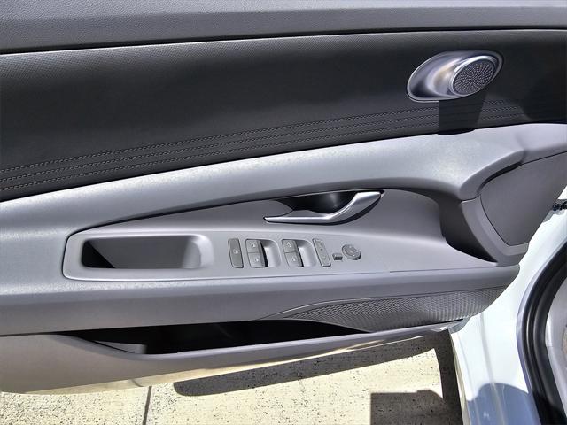 new 2025 Hyundai ELANTRA HEV car, priced at $27,770