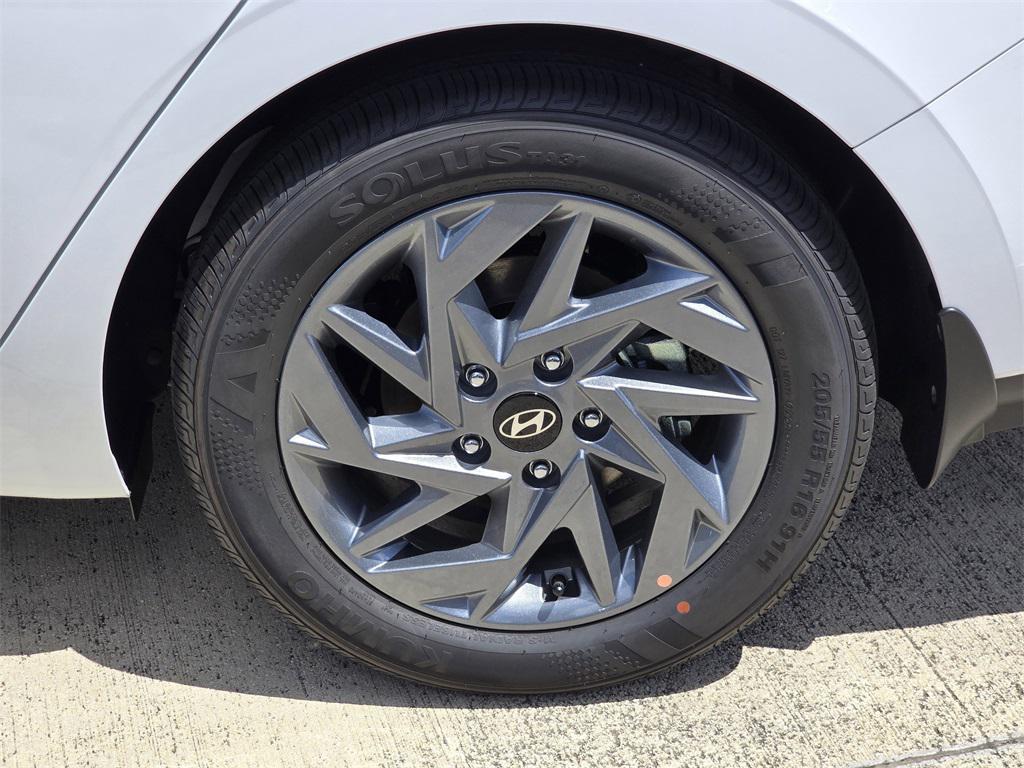 new 2025 Hyundai ELANTRA HEV car, priced at $27,770