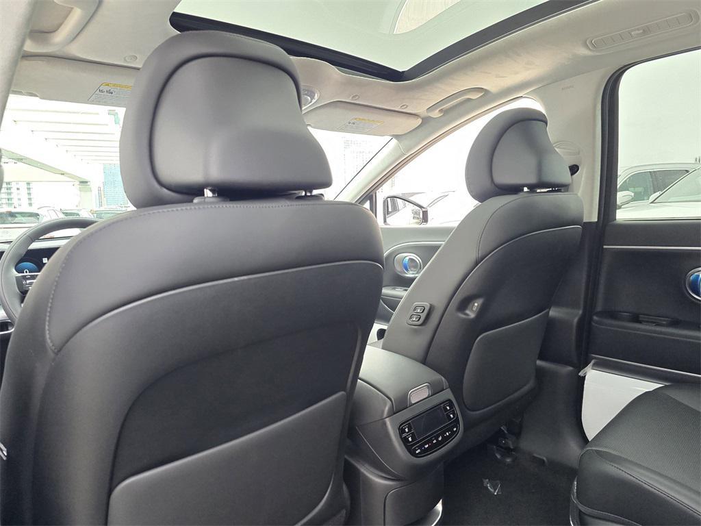 new 2026 Hyundai IONIQ 9 car, priced at $77,890