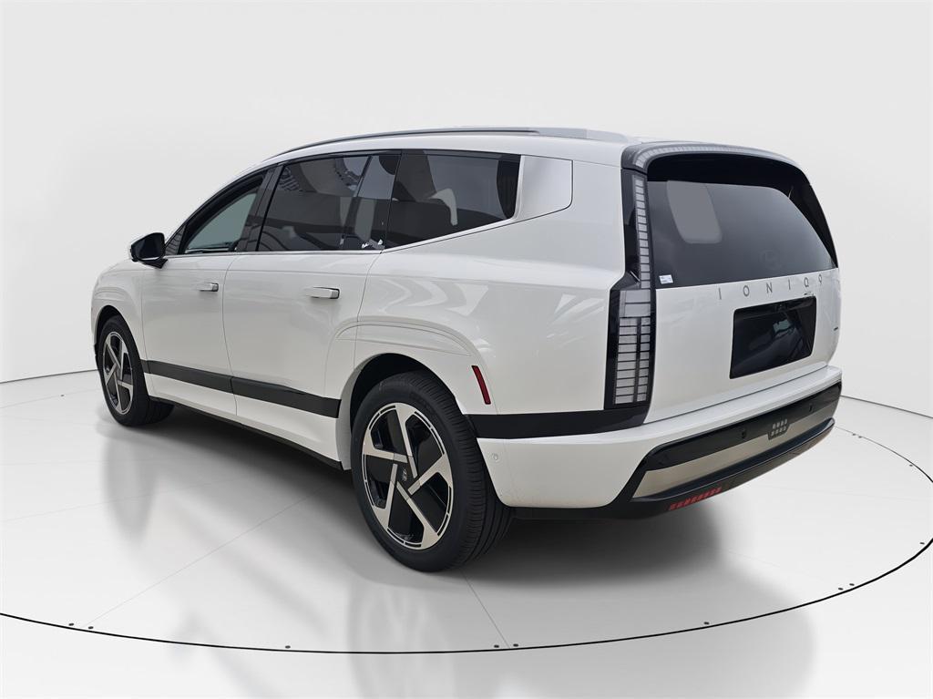 new 2026 Hyundai IONIQ 9 car, priced at $77,890