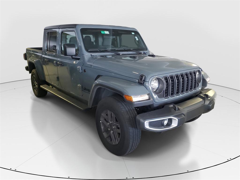 used 2024 Jeep Gladiator car, priced at $34,399
