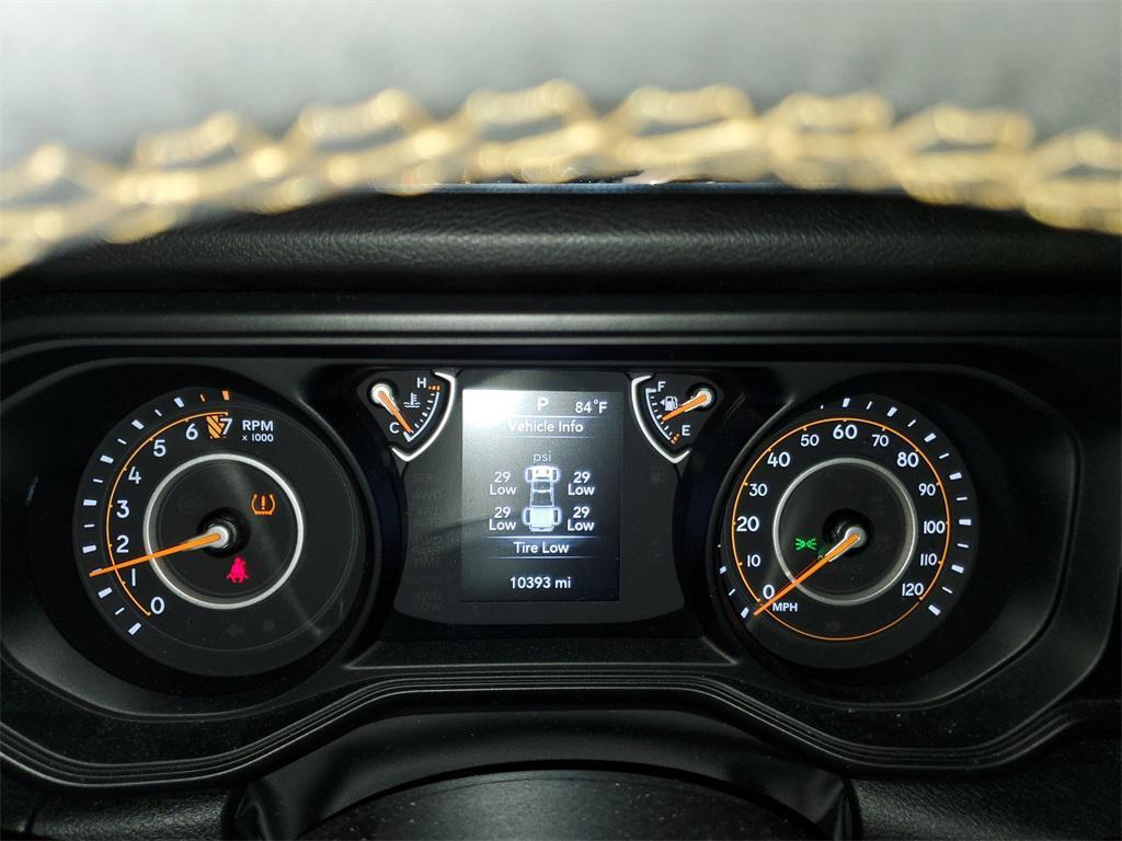 used 2024 Jeep Gladiator car, priced at $34,399