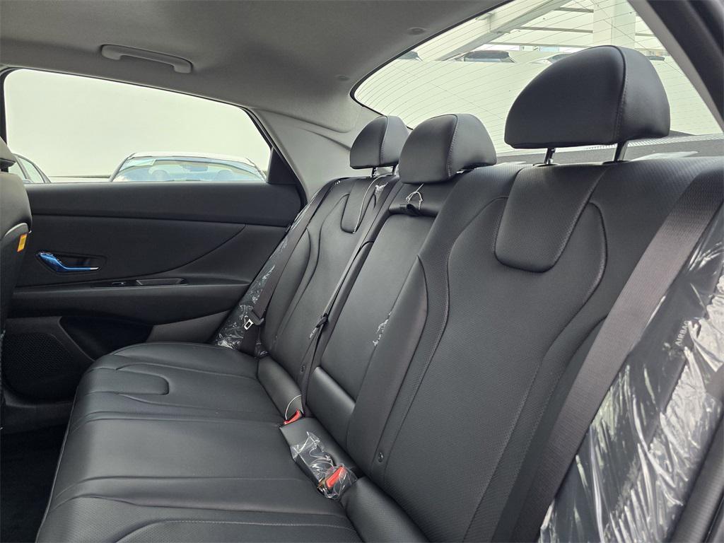 new 2025 Hyundai Elantra car, priced at $28,685