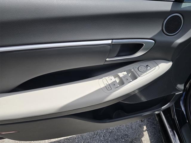 new 2025 Hyundai Sonata car, priced at $32,975
