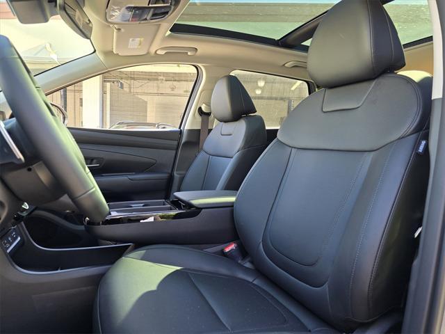 new 2025 Hyundai TUCSON Hybrid car, priced at $38,540