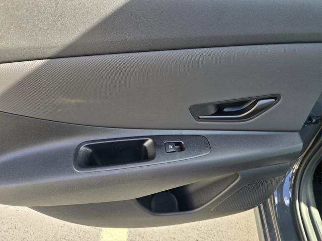 new 2025 Hyundai Elantra car, priced at $31,560
