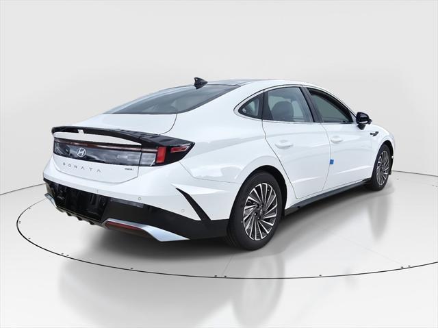 new 2025 Hyundai Sonata Hybrid car, priced at $39,855