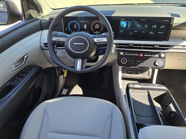 new 2025 Hyundai TUCSON Hybrid car