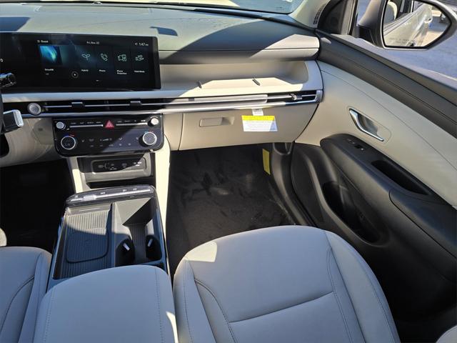 new 2025 Hyundai TUCSON Hybrid car