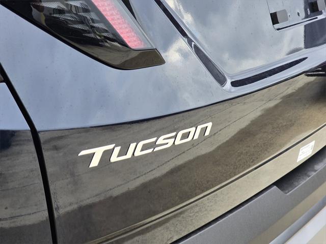 new 2025 Hyundai TUCSON Hybrid car, priced at $38,510