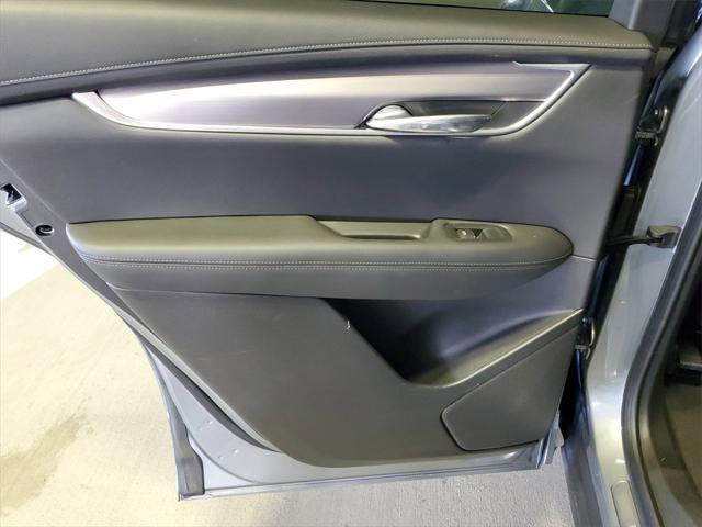 used 2023 Cadillac XT6 car, priced at $31,990