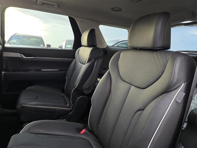 new 2025 Hyundai Palisade car, priced at $42,319
