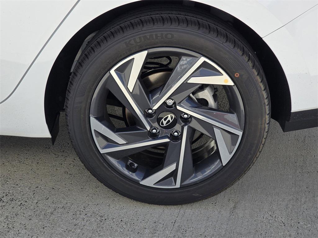 new 2025 Hyundai ELANTRA HEV car, priced at $29,690