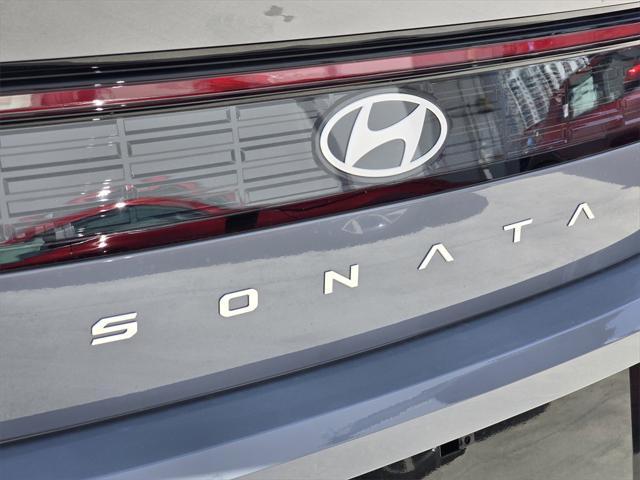 new 2025 Hyundai Sonata Hybrid car, priced at $33,203