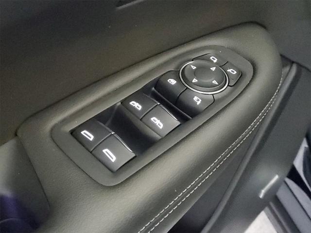 used 2022 Cadillac XT6 car, priced at $29,490