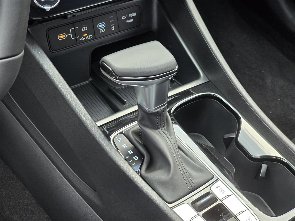 new 2025 Hyundai Tucson car, priced at $34,995