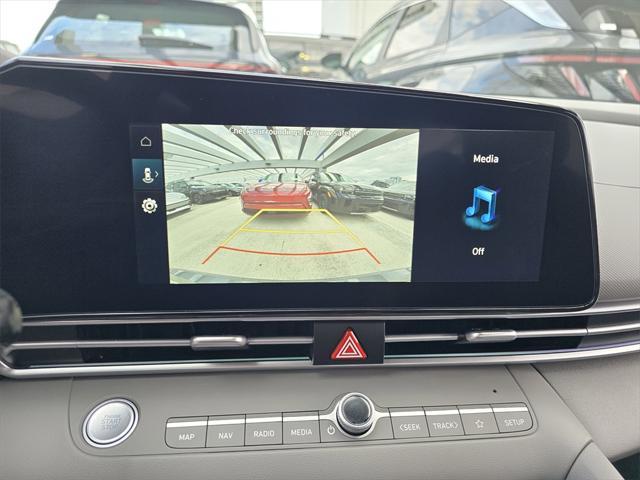 new 2025 Hyundai Elantra car, priced at $27,460
