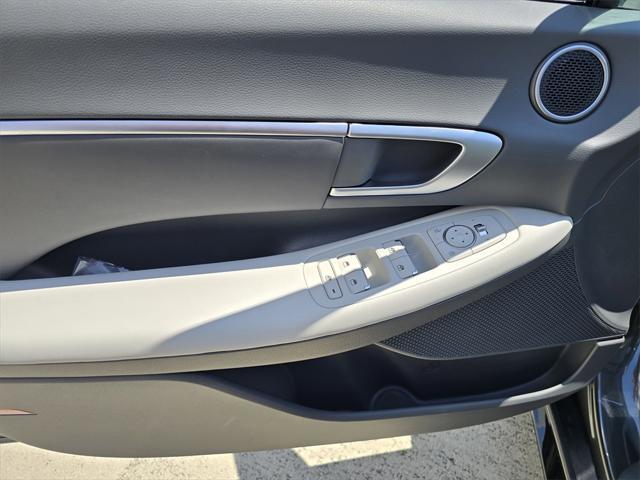 new 2025 Hyundai Sonata car, priced at $29,830