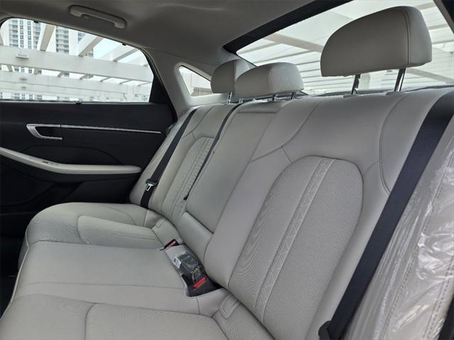 new 2025 Hyundai Sonata Hybrid car, priced at $39,405