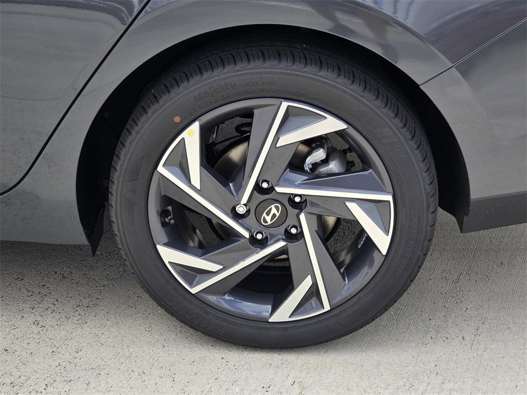 new 2025 Hyundai Elantra car, priced at $29,245