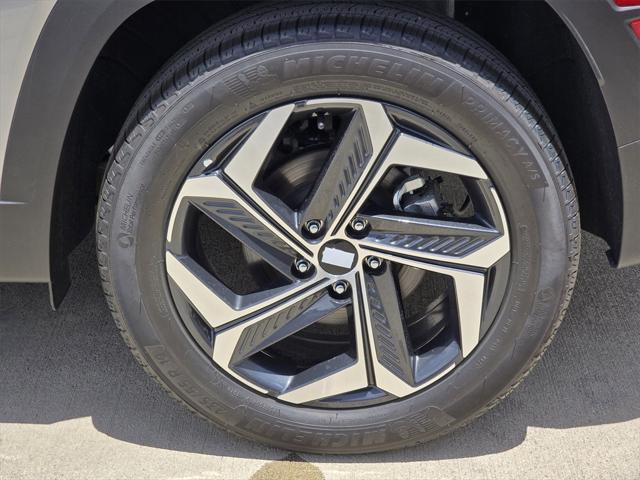 new 2025 Hyundai Tucson car, priced at $40,935