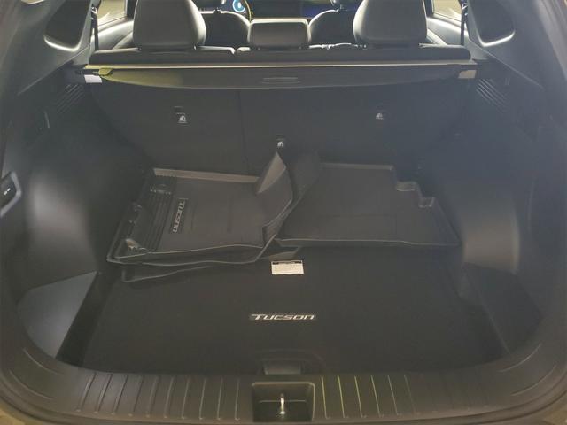 used 2025 Hyundai TUCSON Hybrid car, priced at $36,990
