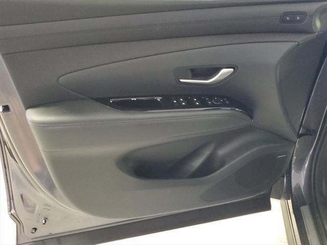 used 2025 Hyundai TUCSON Hybrid car, priced at $36,990