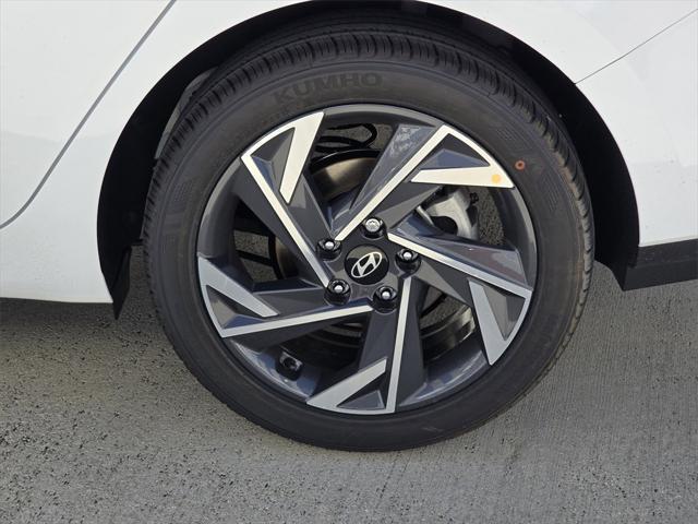 new 2025 Hyundai Elantra car, priced at $29,690