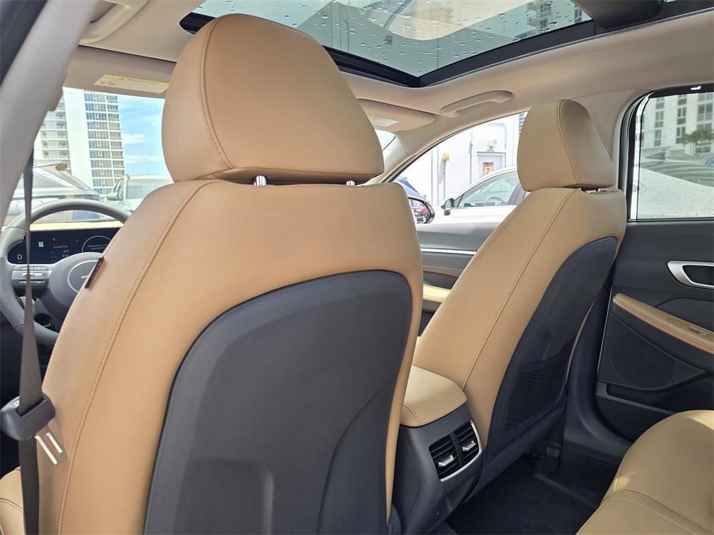 new 2025 Hyundai Sonata Hybrid car, priced at $40,030