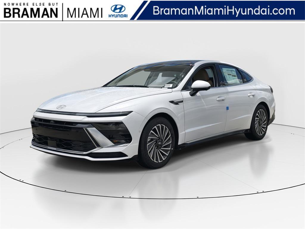 new 2025 Hyundai Sonata Hybrid car, priced at $40,030