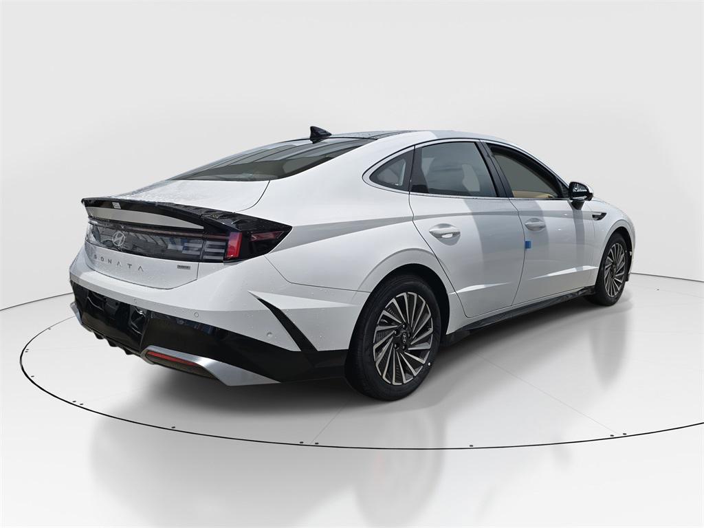 new 2025 Hyundai Sonata Hybrid car, priced at $40,030