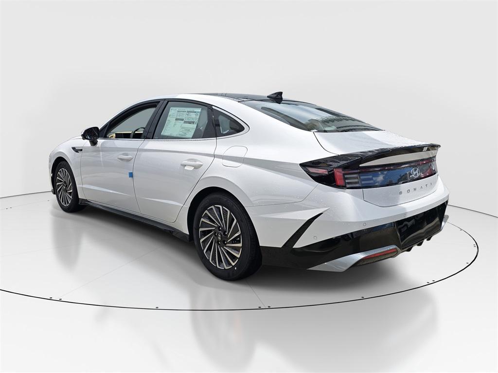 new 2025 Hyundai Sonata Hybrid car, priced at $40,030