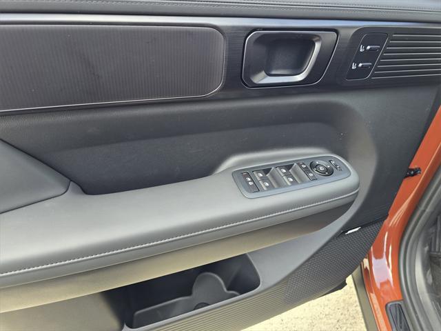 new 2025 Hyundai SANTA FE HEV car, priced at $50,184