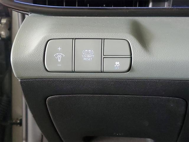 used 2024 Hyundai Elantra car, priced at $23,990