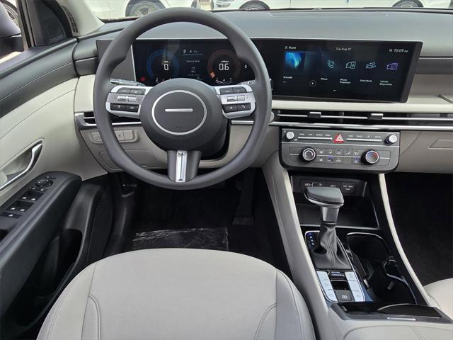new 2025 Hyundai Tucson car, priced at $31,035