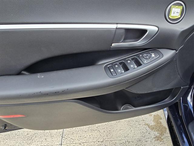 new 2025 Hyundai Sonata Hybrid car, priced at $33,208