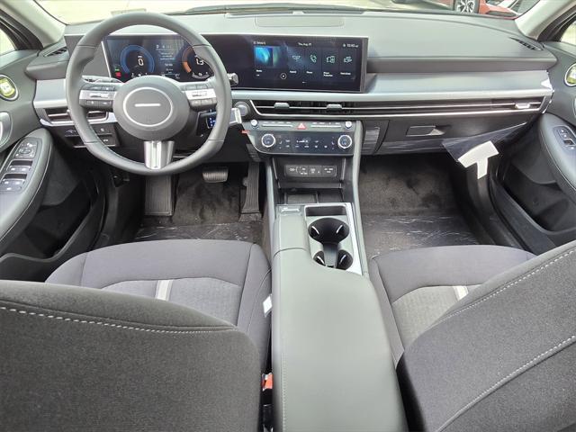new 2025 Hyundai Sonata Hybrid car, priced at $33,208