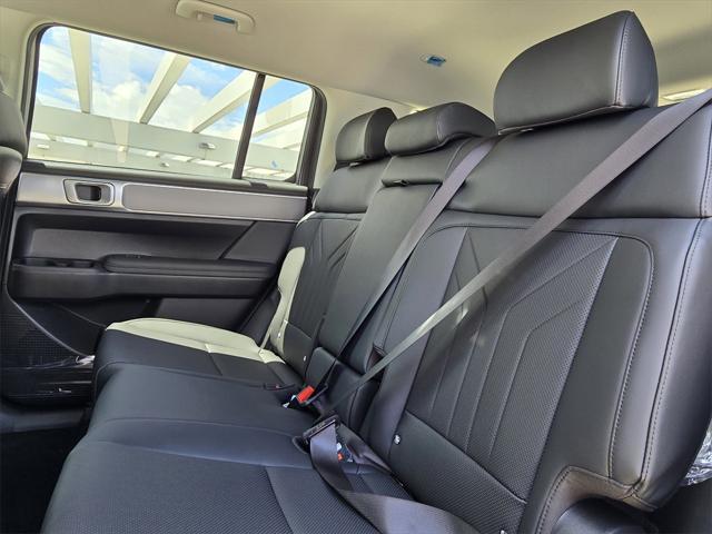 new 2025 Hyundai Santa Fe car, priced at $40,920
