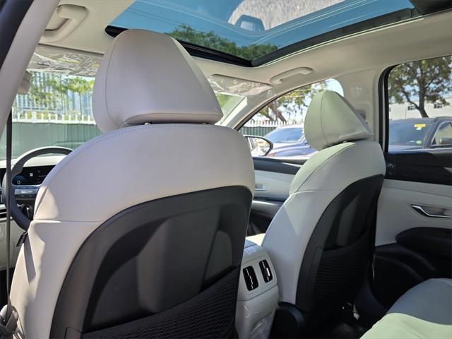 new 2025 Hyundai TUCSON Hybrid car, priced at $39,010