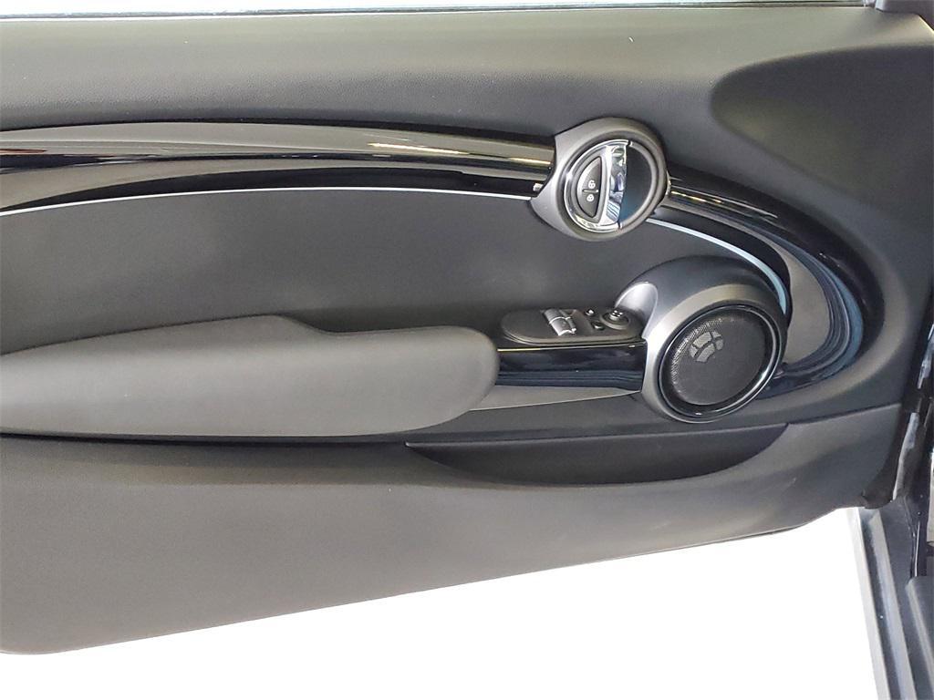 used 2023 MINI Hardtop car, priced at $24,799