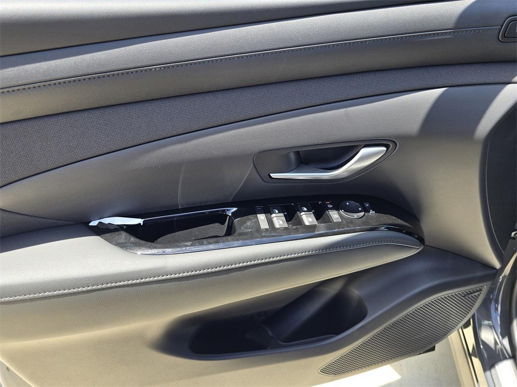 new 2026 Hyundai Tucson car, priced at $41,670