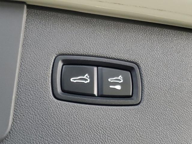 used 2021 Porsche Cayenne car, priced at $50,999