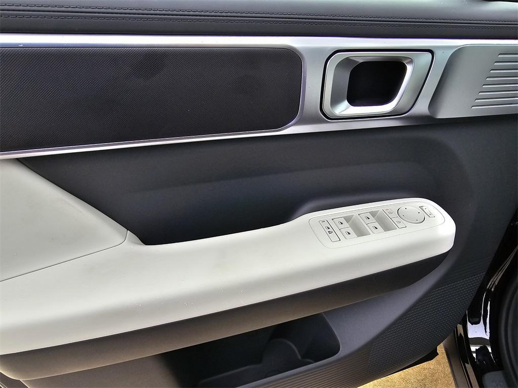 new 2025 Hyundai Santa Fe car, priced at $36,295